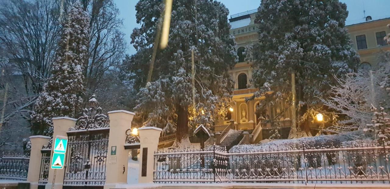 Apartman Okamih Banska Stiavnica Luaran gambar